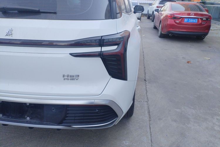 红旗HS3 PHEV 2024款 PHEV 115km 劲为版车身外观9