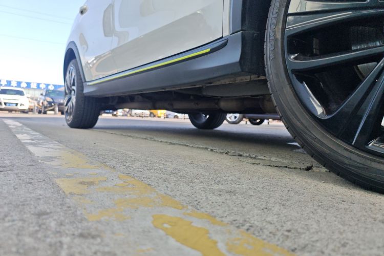 荣威RX5新能源 2020款 ePLUS 国潮荣麟豪华版机舱底盘29