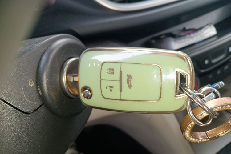 别克 英朗 2017款 15N 自动进取型中控内饰11