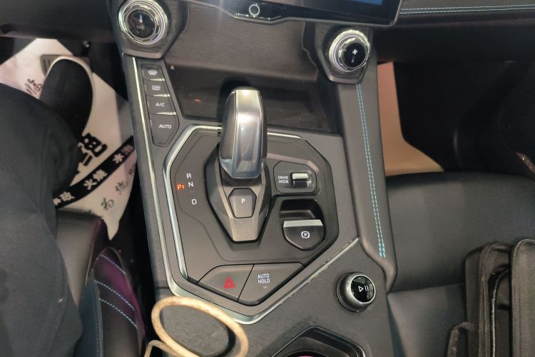 领克05 2020款 2.0TD 两驱耀Halo局部细节18