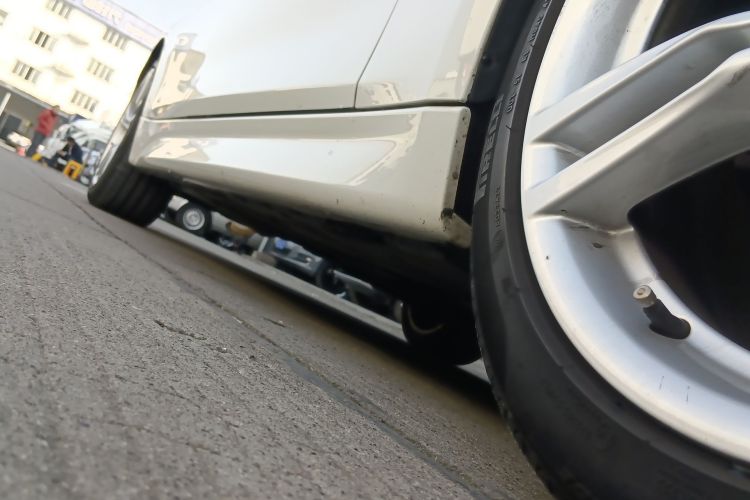 宝马3系 2019款 320Li M豪华套装局部细节9001