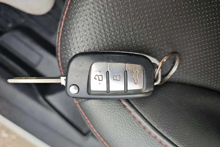 吉利汽车 远景 2017款 1.5L 手动幸福版中控内饰11