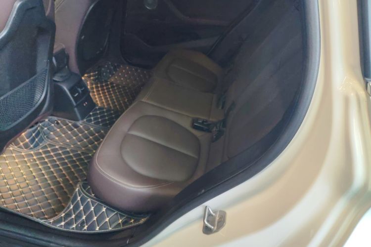 宝马X1 2022款 sDrive25Li 领先型中控内饰7004