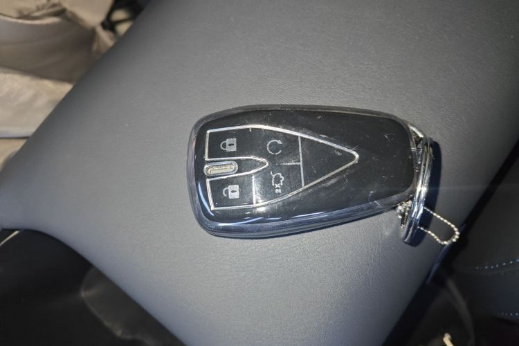 长安 逸达 2023款 蓝鲸NE 1.5T GDI DCT旗舰型中控内饰7001