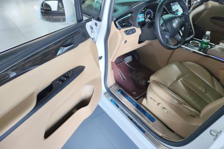 别克GL8 2018款 ES 28T 豪华型 国VI中控内饰7003