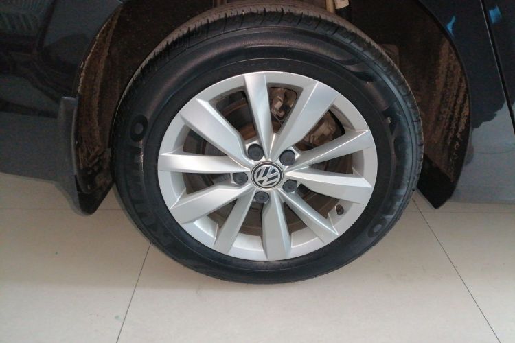 大众 宝来 2019款 1.5L 自动精英型车身外观6008