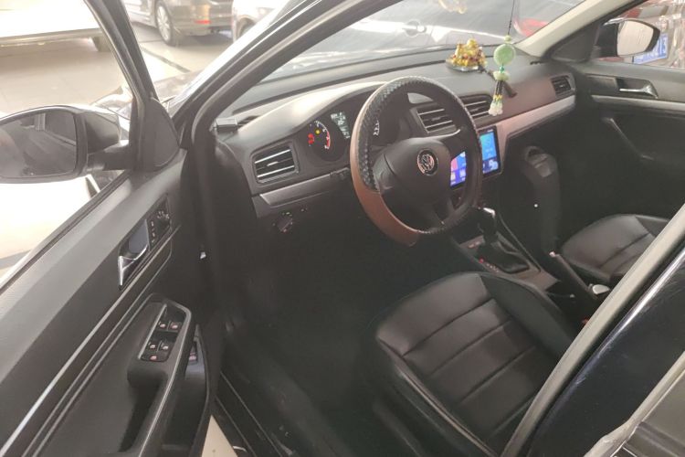 大众 2019款 朗逸启航 1.5L 自动风尚版 国VI中控内饰20