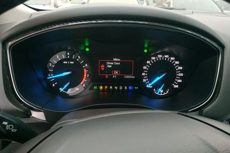 福特 蒙迪欧 2013款 1.5L GTDi180时尚型中控内饰14