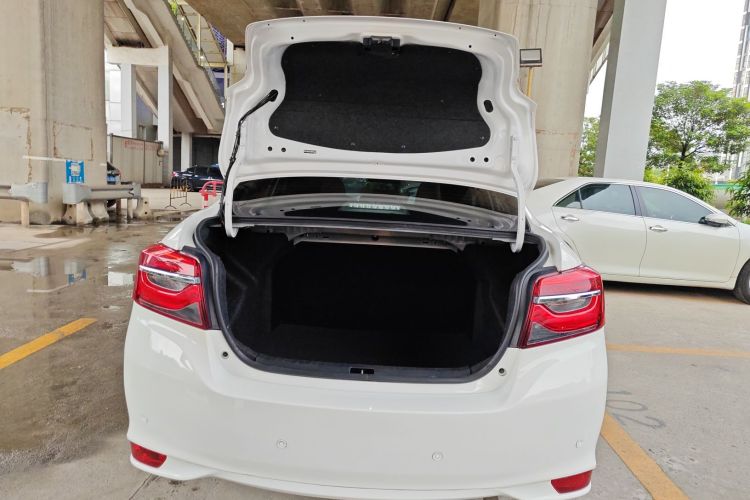 丰田 威驰 2021款 1.5L CVT创行版中控内饰23