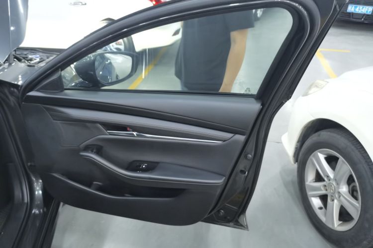 马自达3 昂克赛拉 2021款 2.0L 自动质雅版中控内饰7005