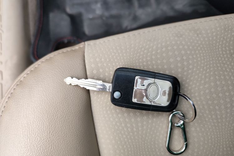 别克 凯越 2013款 1.5L 自动经典型中控内饰11