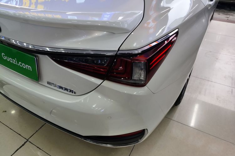 雷克萨斯ES 2018款 200 卓越版 国VI车身外观6006