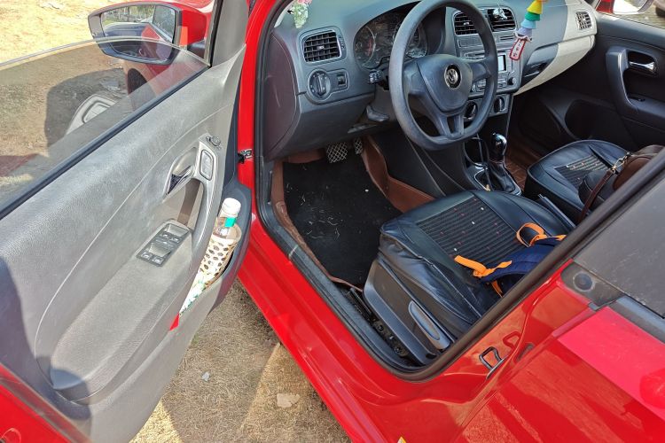 大众 Polo 2014款 1.6L 自动舒适版中控内饰7003