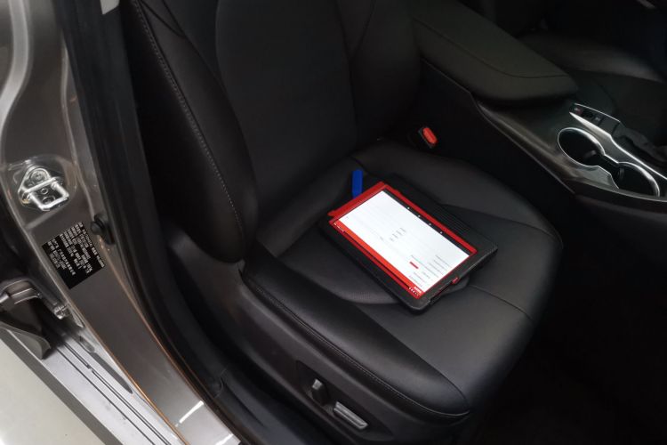 丰田 凯美瑞 2021款 2.0G 豪华版局部细节41