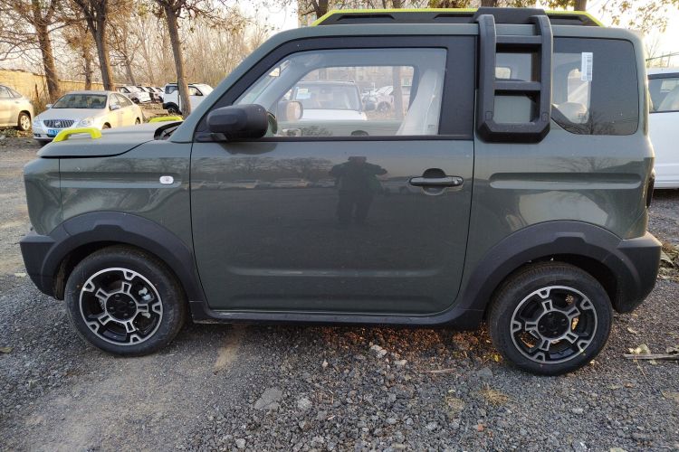 吉利银河 2025款 210km 熊猫骑士车身外观4