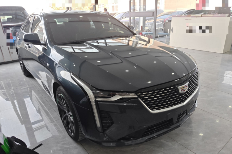 凯迪拉克CT4 2021款 28T 豪华型车身外观3