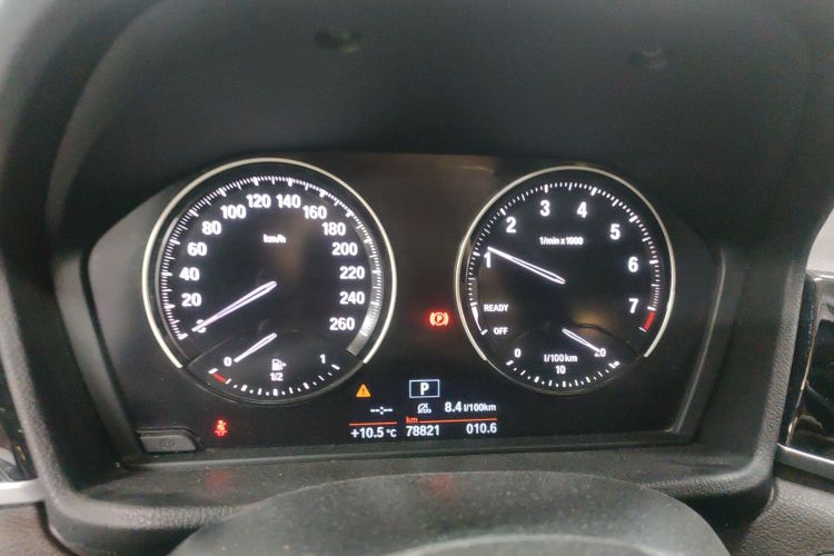 宝马X1 2020款 sDrive20Li 时尚型中控内饰14