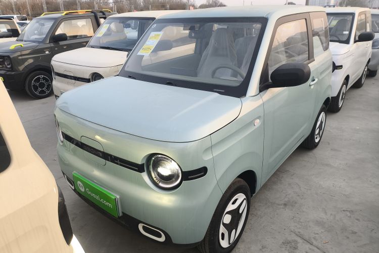 吉利银河 熊猫 2025款 210km 元气熊车身外观1