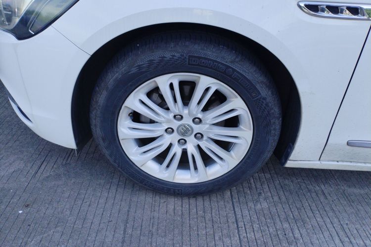 别克 君越 2016款 改款 20T 领先型车身外观35