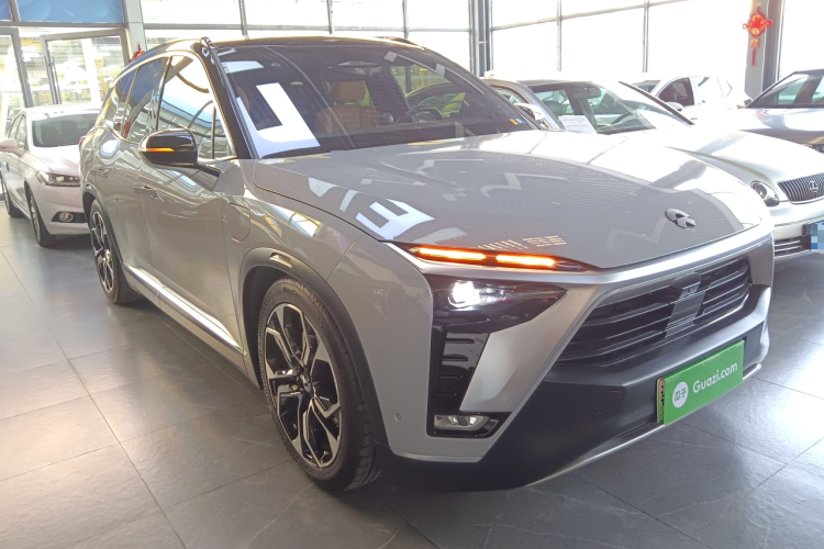 蔚来ES8 2020款 580KM 签名版 六座版车身外观3