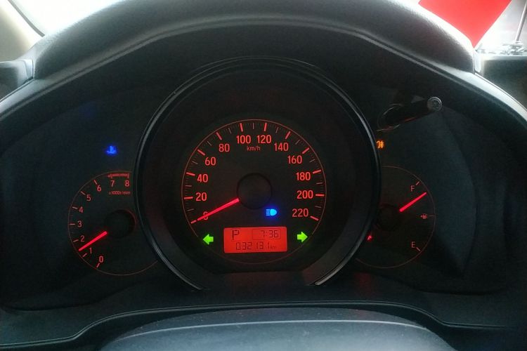 本田 飞度 2014款 1.5L LX CVT舒适型局部细节14