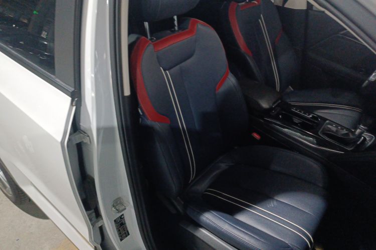 宝骏RS-5 2019款 1.5T CVT超级互联潮动版 国V局部细节41