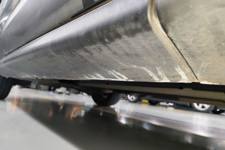 标致3008 2015款 2.0L 自动潮流版局部细节9001