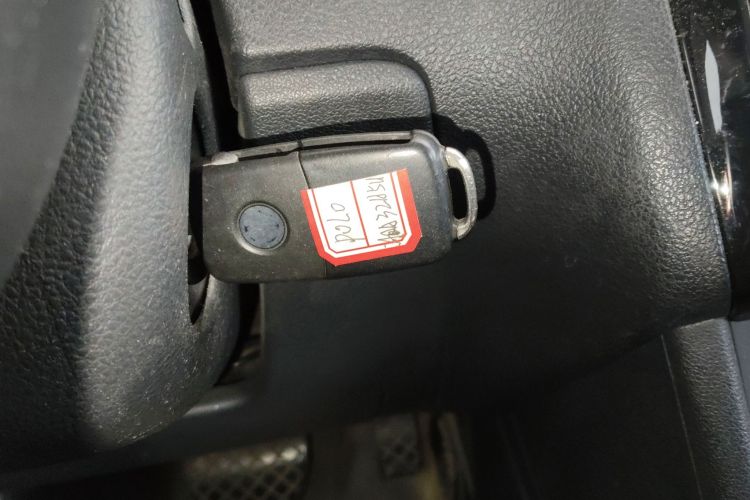 大众 Polo 2014款 1.4L 自动舒适版中控内饰11