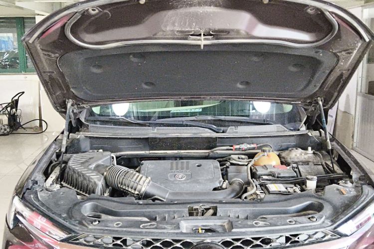 别克 昂科旗 2022款 652T 四驱Avenir艾维亚 6座机舱底盘24