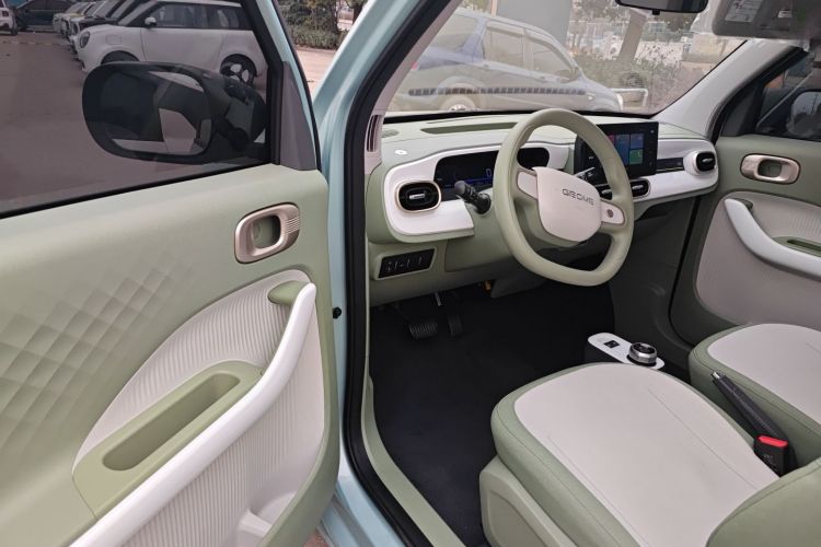 吉利银河 熊猫 2025款 210km 元气熊中控内饰20