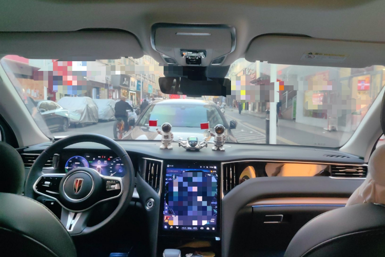 红旗HS7 PHEV 2024款 2.0T PHEV 四驱旗畅版 7座中控内饰22