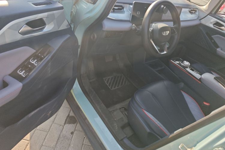 吉利几何E萤火虫 2022款 401KM 玲珑虎 4座中控内饰20