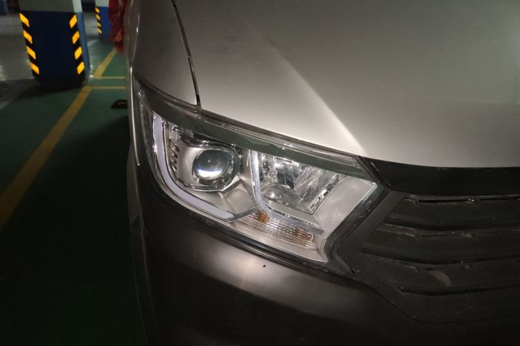 长安跨越 跨越星V3 2023款 1.5L汽油畅享型5座客车车身外观8