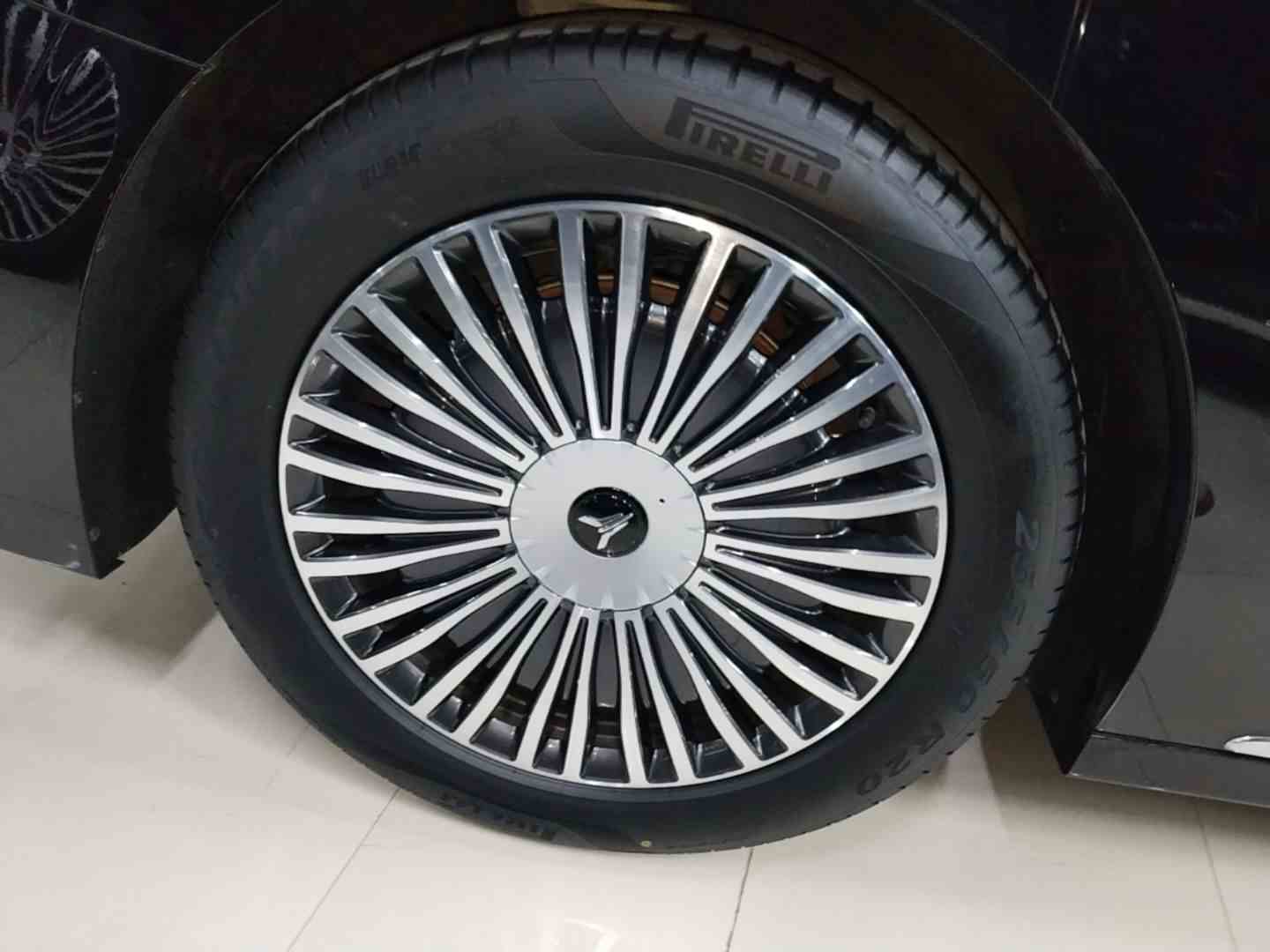 岚图汽车 岚图梦想家 2024款 PHEV 超长续航旗舰版(3)