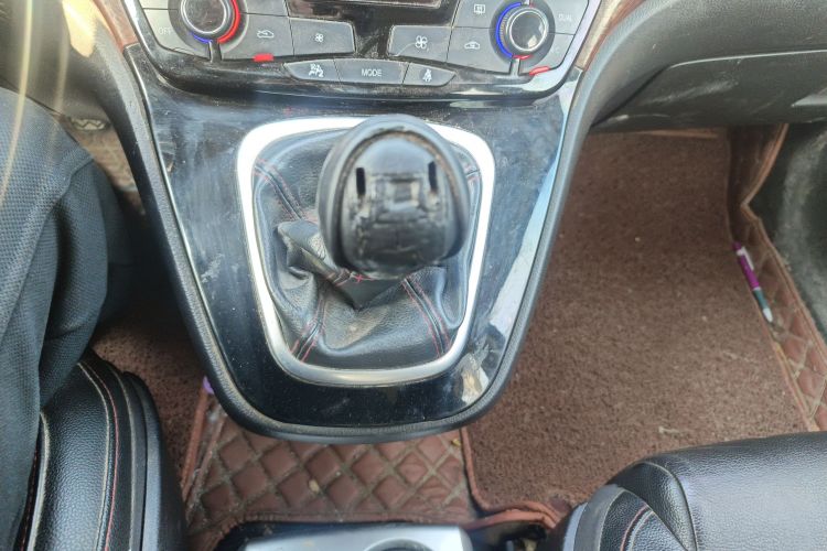 哈弗H6 2014款 运动版 1.5T 手动两驱精英型中控内饰18