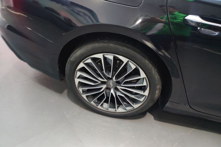 奥迪A6L新能源 2020款 55 TFSI e quattro车身外观6008