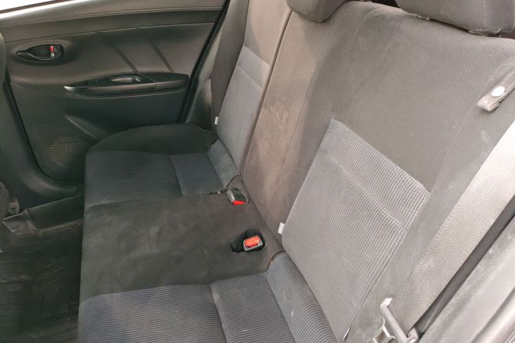 丰田 YARiS L 致炫 2016款 改款 1.3E 手动魅动版中控内饰7004