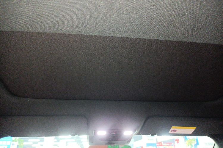 理想汽车 理想L8 2025款 Max 智能焕新版局部细节22