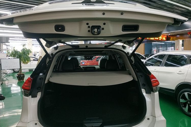 日产 奇骏 2021款 2.5L CVT 4WD XL ITS豪华纪念版局部细节23