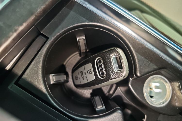 奥迪A6L 2021款 55 TFSI quattro 尊享致雅型中控内饰11