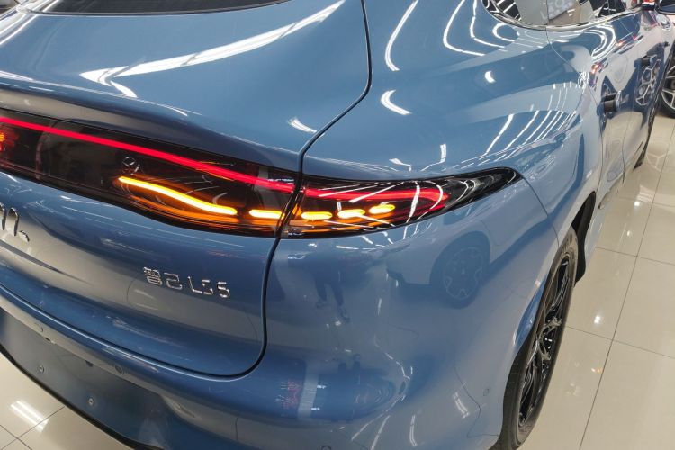 智己汽车 智己LS6 2026款 纯电 Max车身外观9