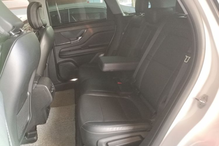 林肯 冒险家 2022款 2.0T 两驱尊享版中控内饰21