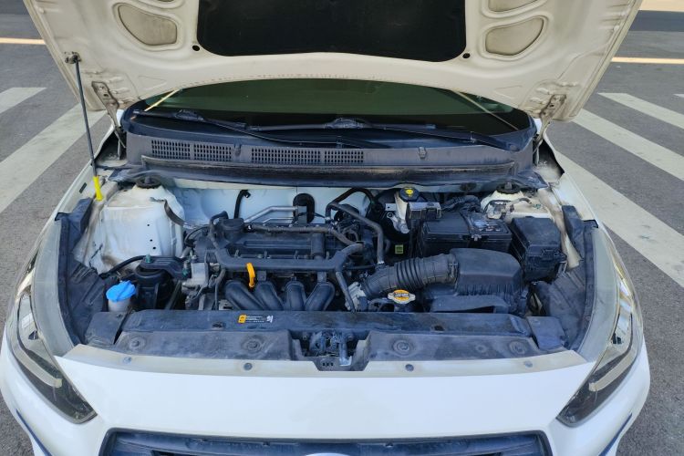 现代 瑞纳 2020款 1.4L 手动GL焕新版局部细节24