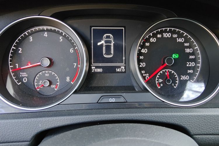 大众 高尔夫 2017款 230TSI 自动豪华百万辆纪念版中控内饰15