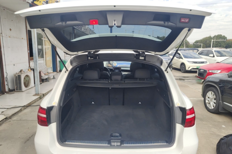 奔驰GLC 2016款 GLC 260 4MATIC 动感型机舱底盘23