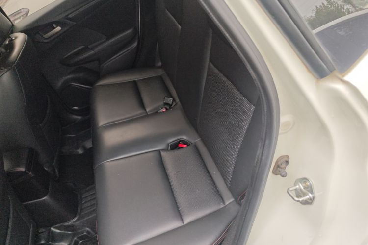 本田 飞度 2016款 1.5L LXS CVT舒适天窗版中控内饰7004