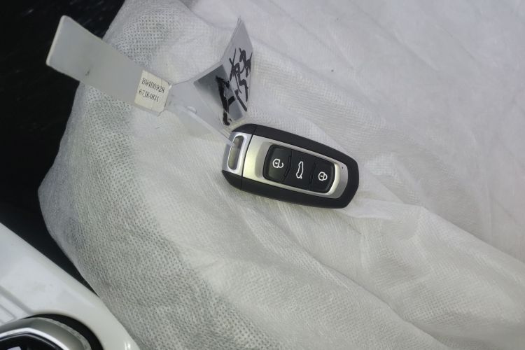 吉利银河 2025款 210km 熊猫骑士中控内饰11