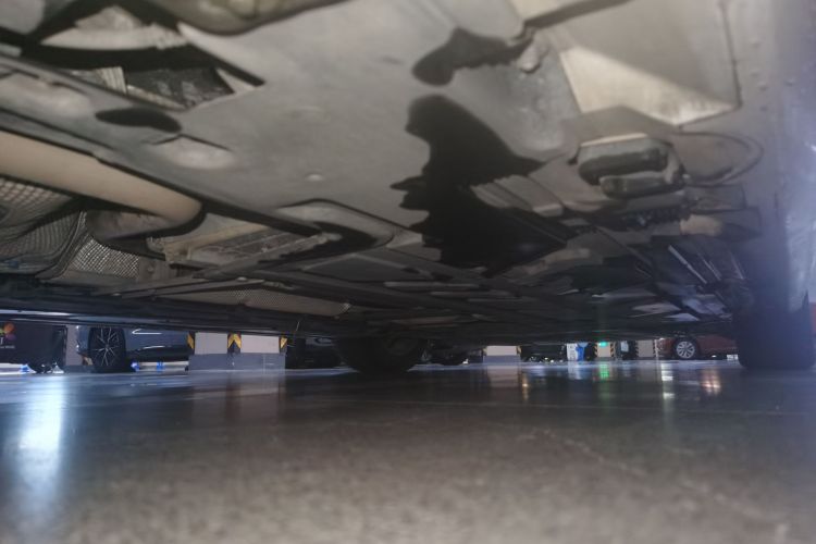 奔驰A级 2019款 A 200 L 运动轿车局部细节9002