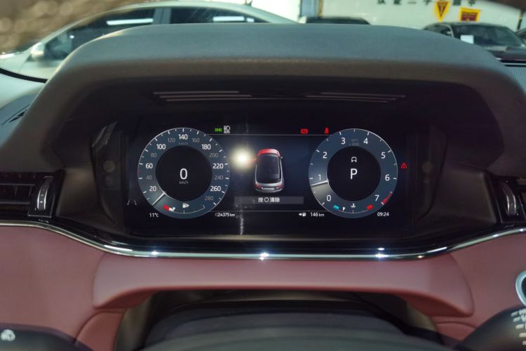 路虎 揽胜极光 2023款 极光L 249PS 豪华版中控内饰14