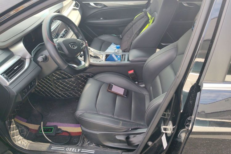 吉利汽车 帝豪 2019款 领军版 1.5L CVT向上互联型 国VI中控内饰19